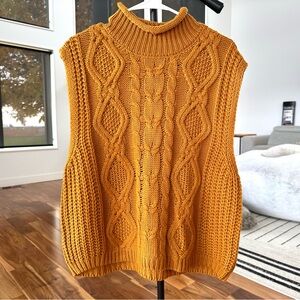 Olive & Oak Cable Knit Sweater Vest